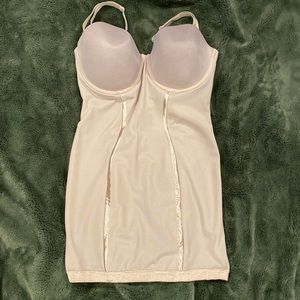 Maidenform Body Shaper